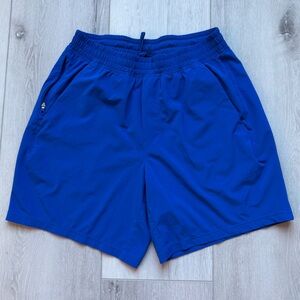Lululemon Pace Breaker Linerless Short 7”
Size M